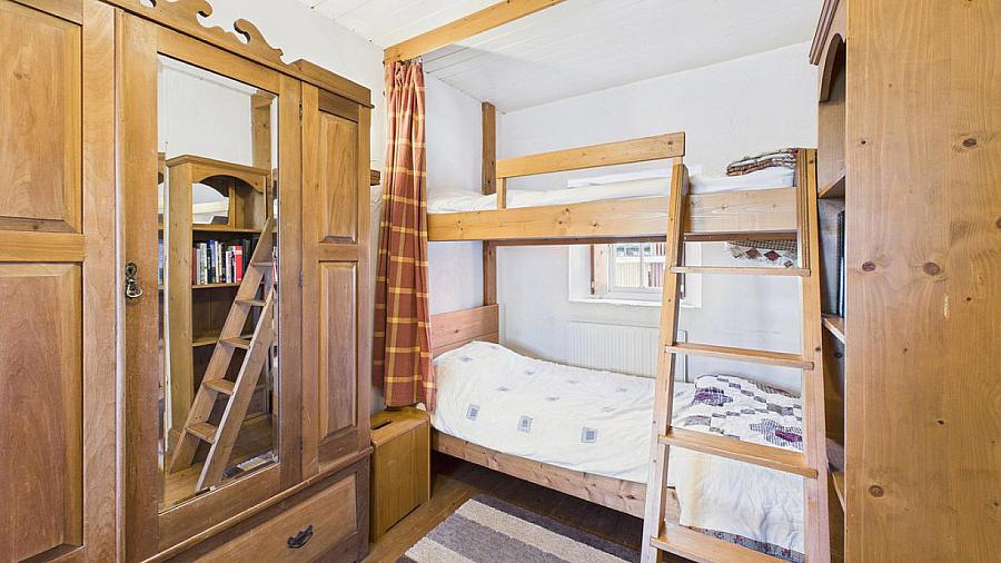 Annies Cottage, 78a Cootehall Road