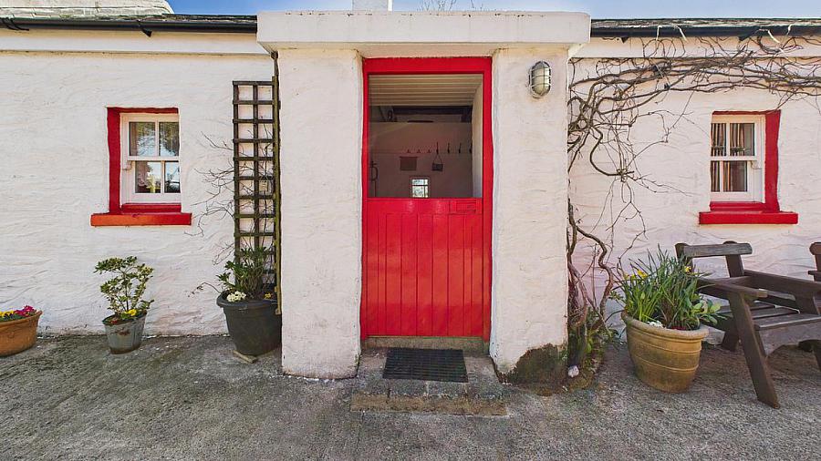 Annies Cottage, 78a Cootehall Road