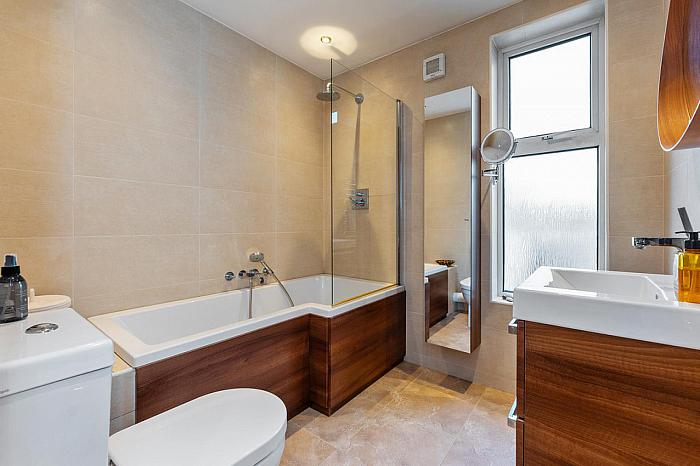 Apartment 5 Rockville, 70 Princetown Road
