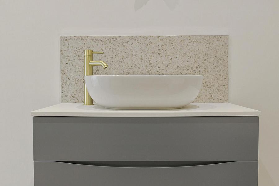 Apartment 3, 35 College Green