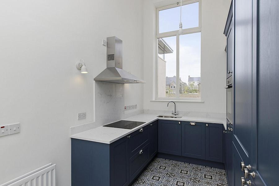 Apartment 3, 35 College Green