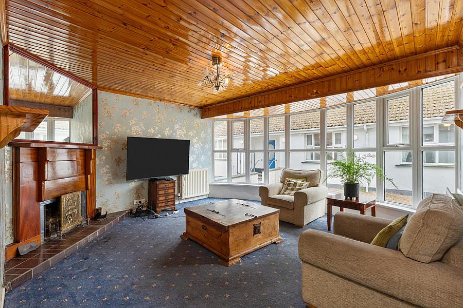 134B Warren Road