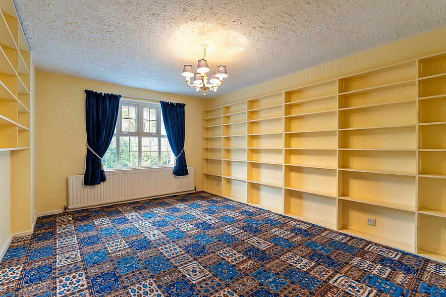 134B Warren Road