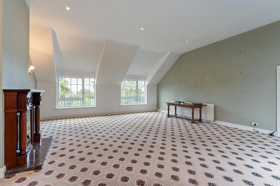 134B Warren Road