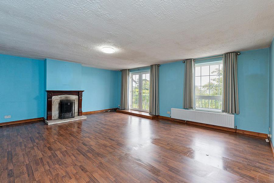 134B Warren Road