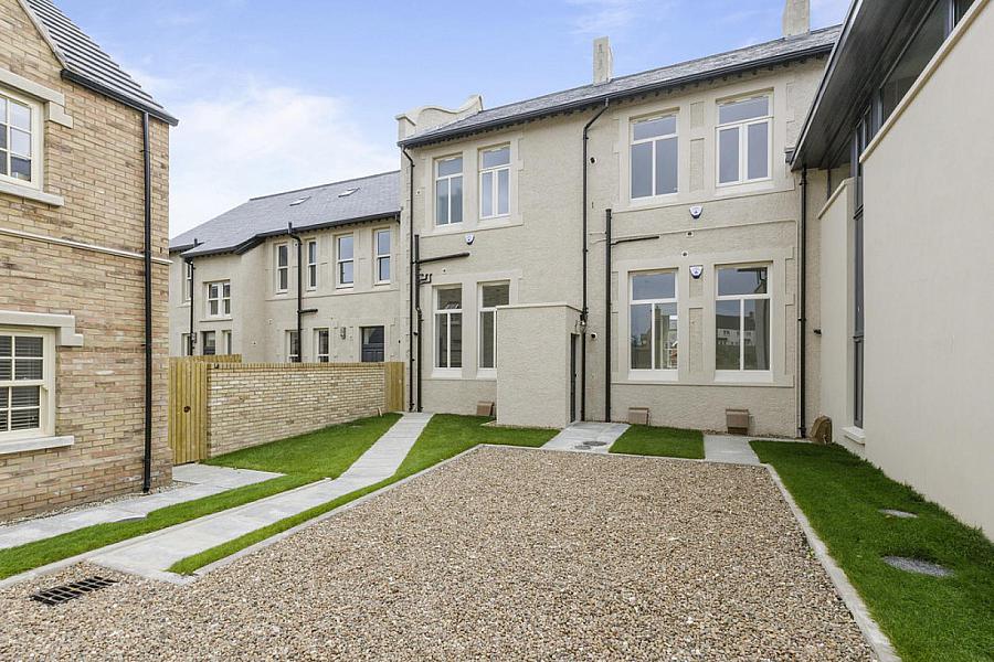 The Mews, Crosby House, 34 College Green