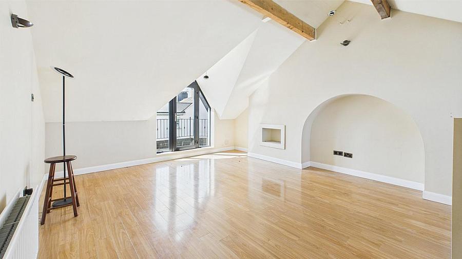 44 Holborn Avenue
