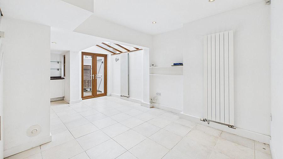 34 Lyle Road