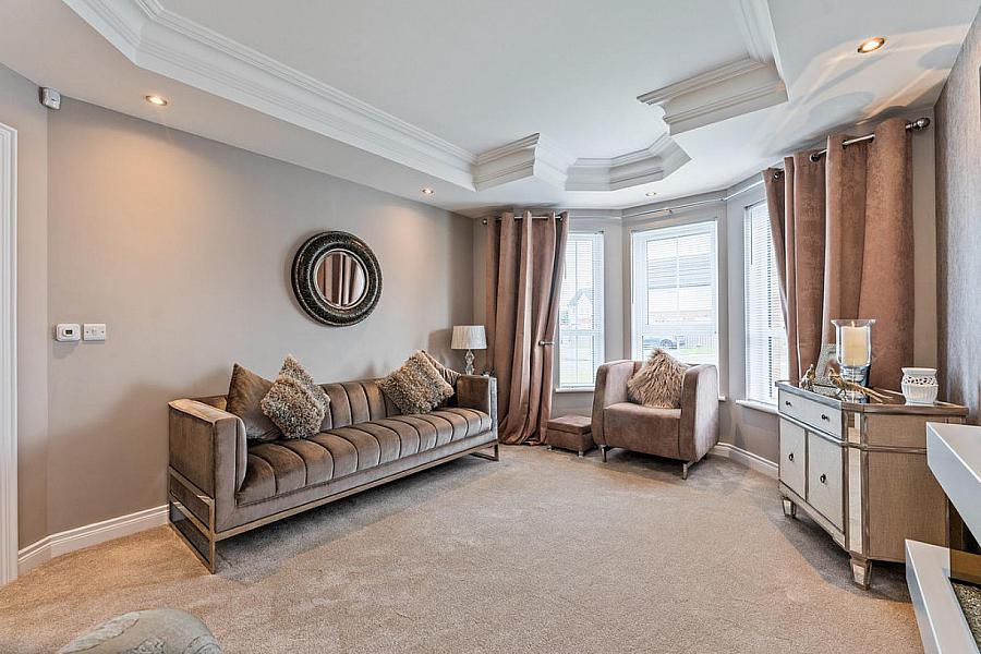 15 Rowanvale Crescent