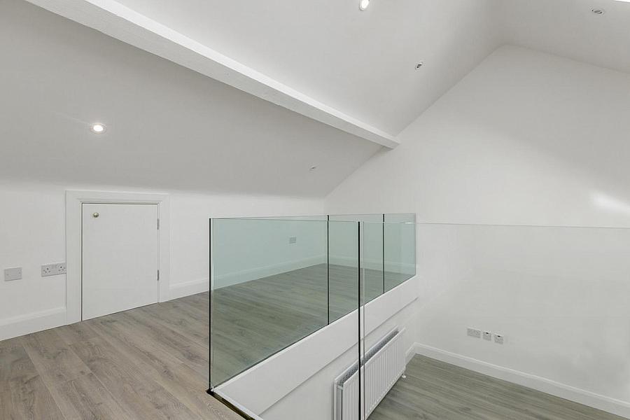 Apartment 4 Crosby House, 35 College Green