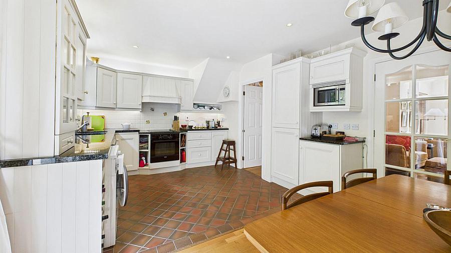 4 Old Mill Close
