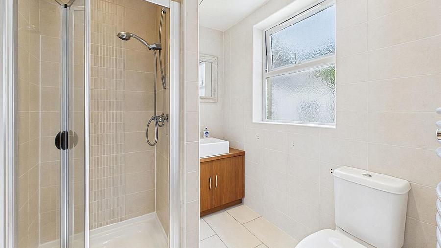 Apt. 2, 76 Seacliff Road