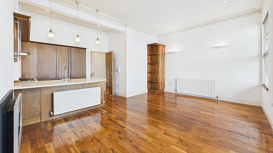Apt. 2, 76 Seacliff Road