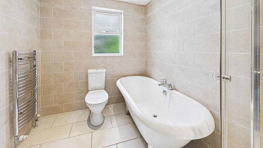 Apt. 2, 76 Seacliff Road