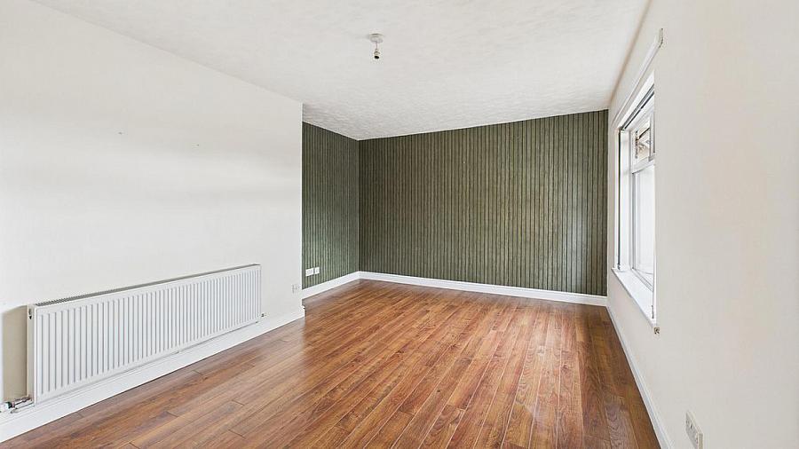 10d Springwell Park