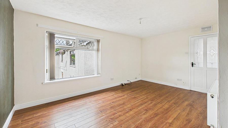 10d Springwell Park
