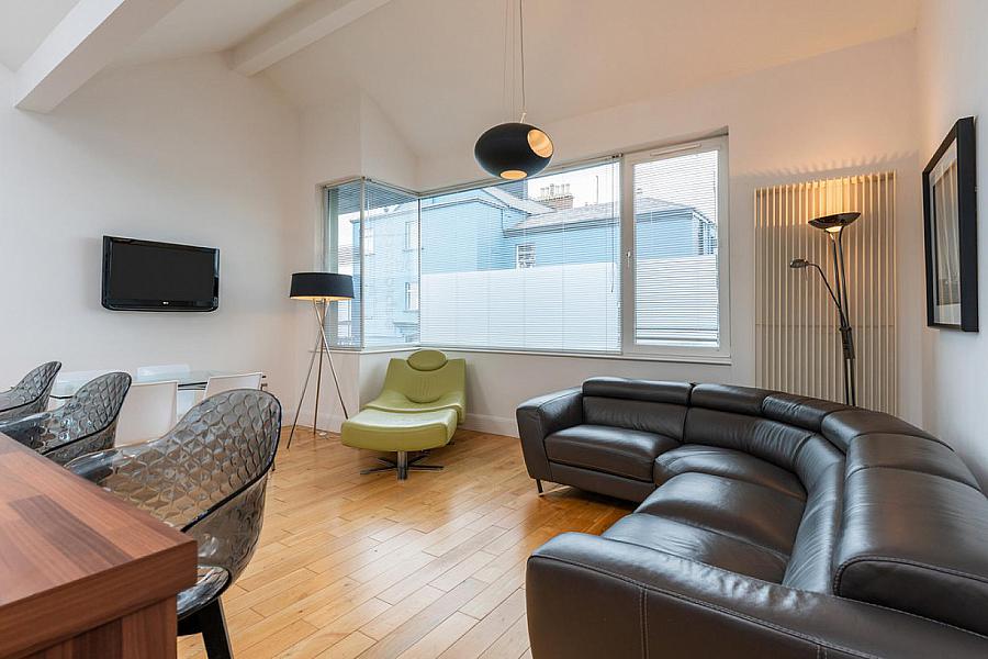 2D Godfrey Avenue