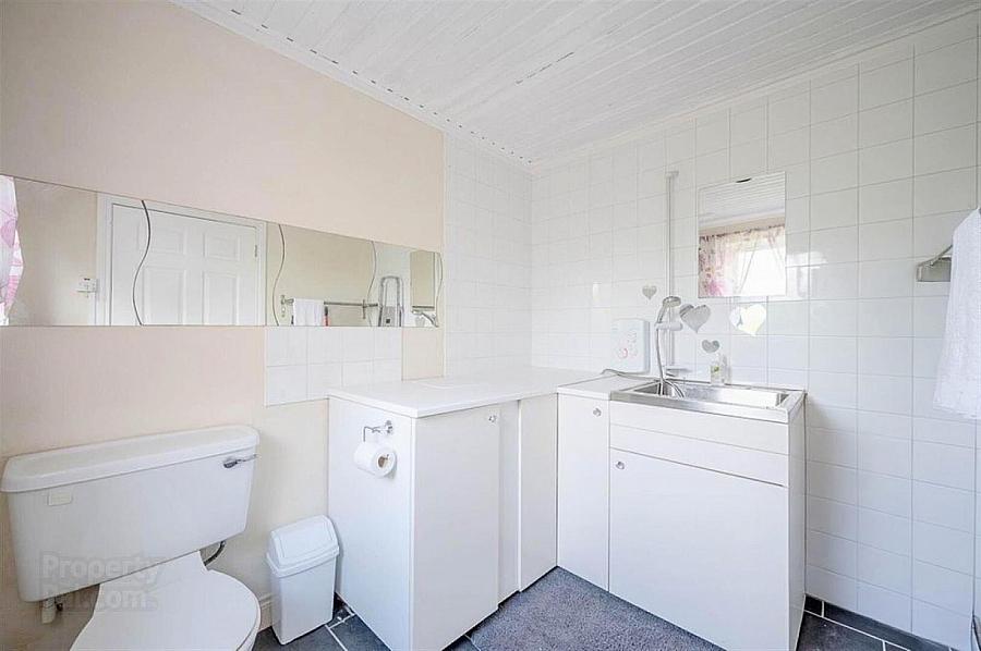 4 Summerhill Park