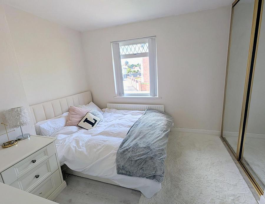 4 Summerhill Park