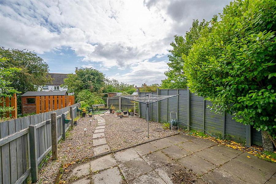 4 Summerhill Park
