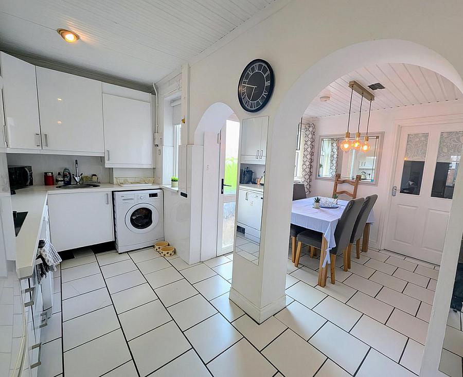 4 Summerhill Park