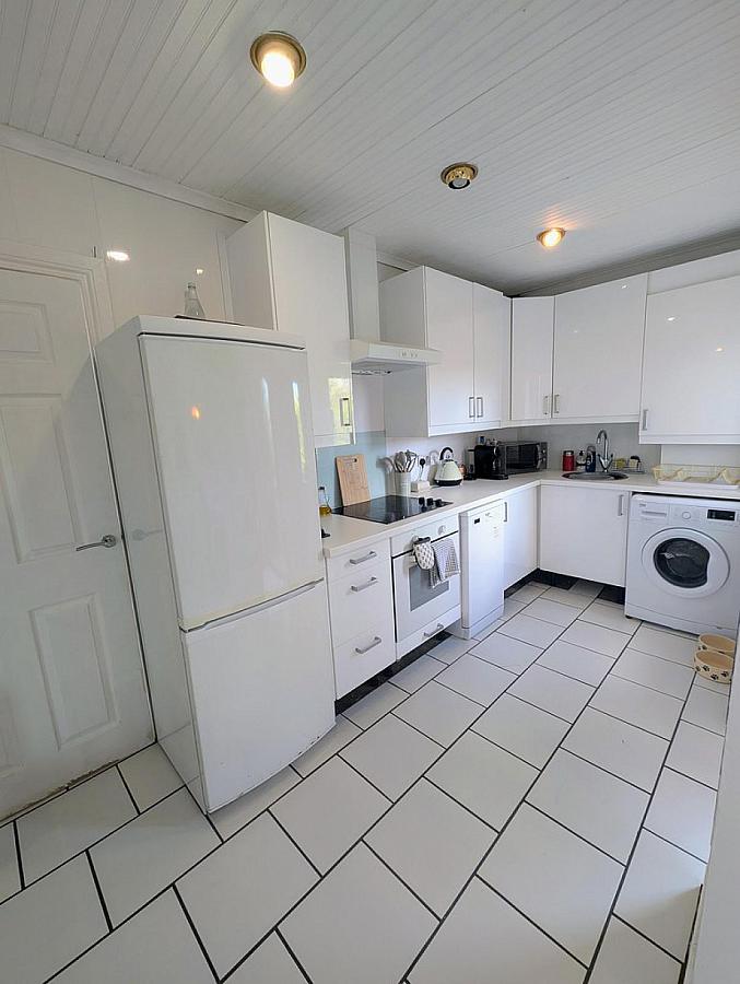4 Summerhill Park