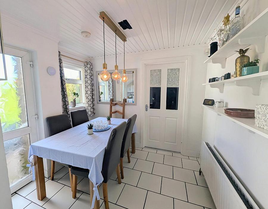 4 Summerhill Park