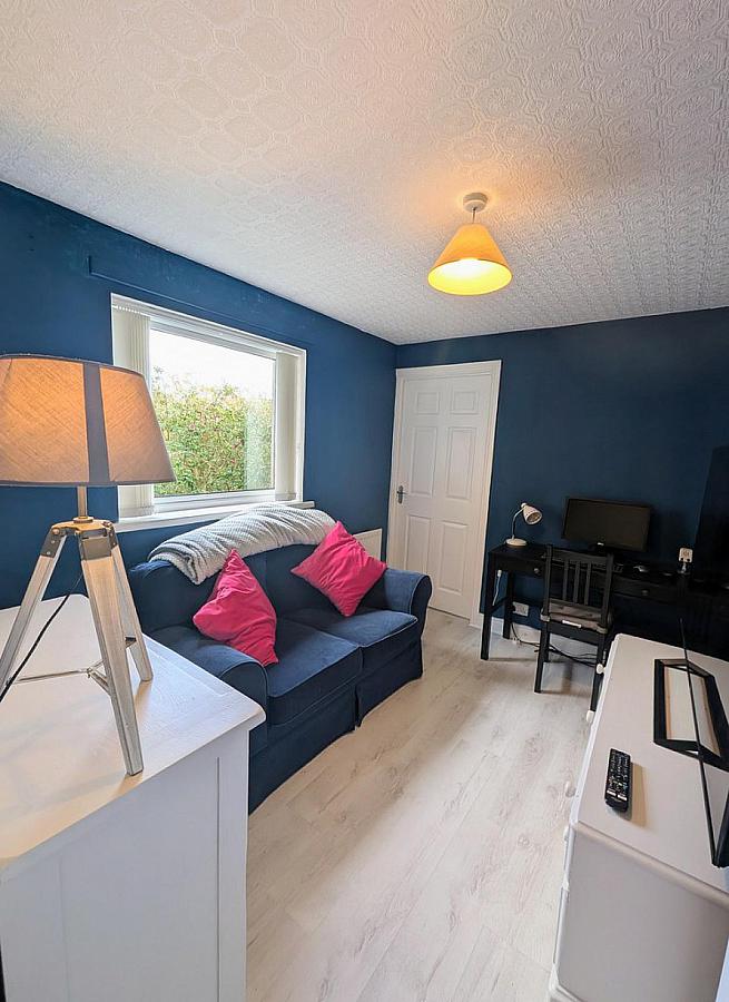 4 Summerhill Park
