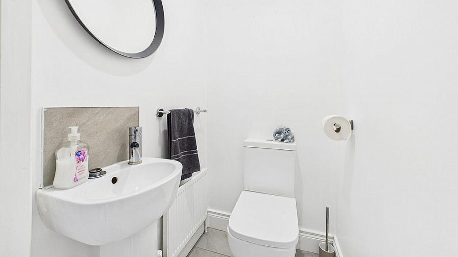 32 Lynn Hall Place