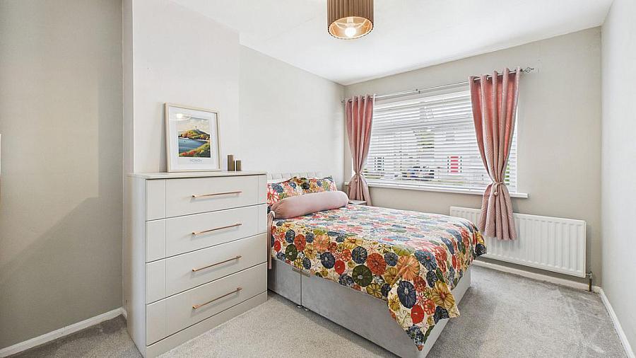 7 Abbey Drive