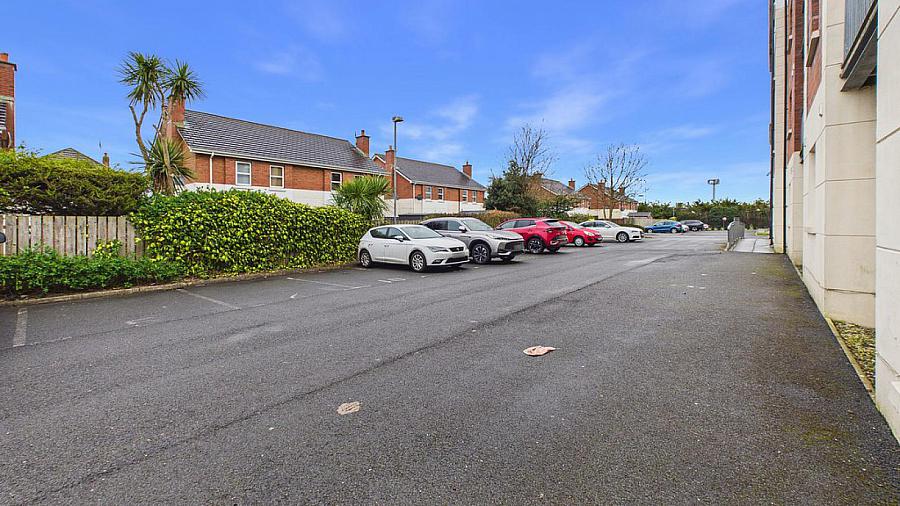 16 Upritchard Gardens