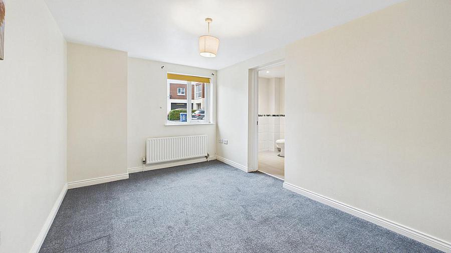 16 Upritchard Gardens