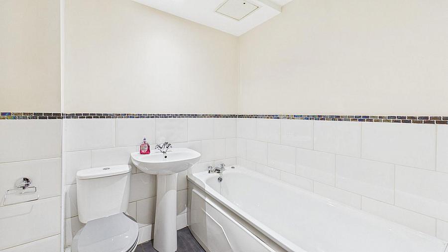 16 Upritchard Gardens