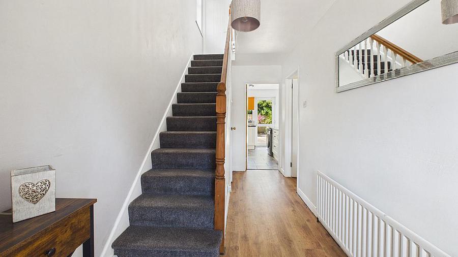 10 Brookvale Avenue