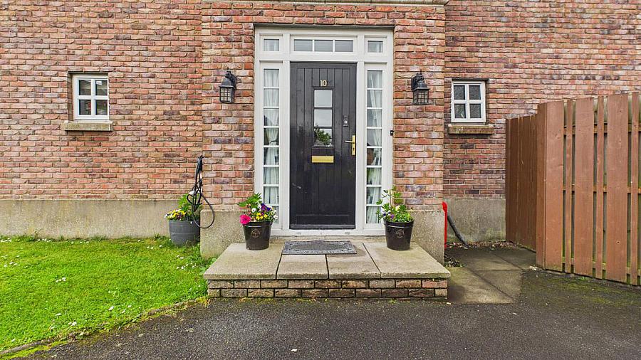 10 Wyndell Park