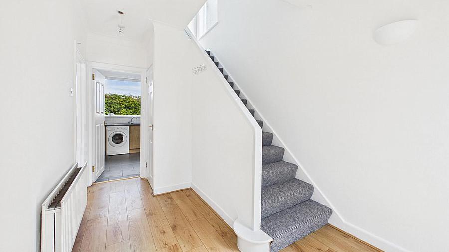 17 Grange Park