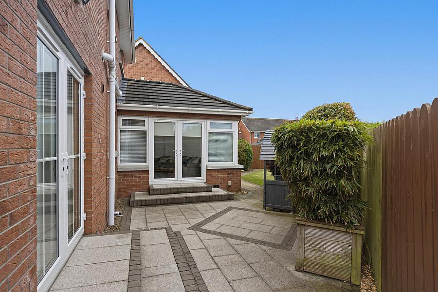 12 Ballycrochan Avenue