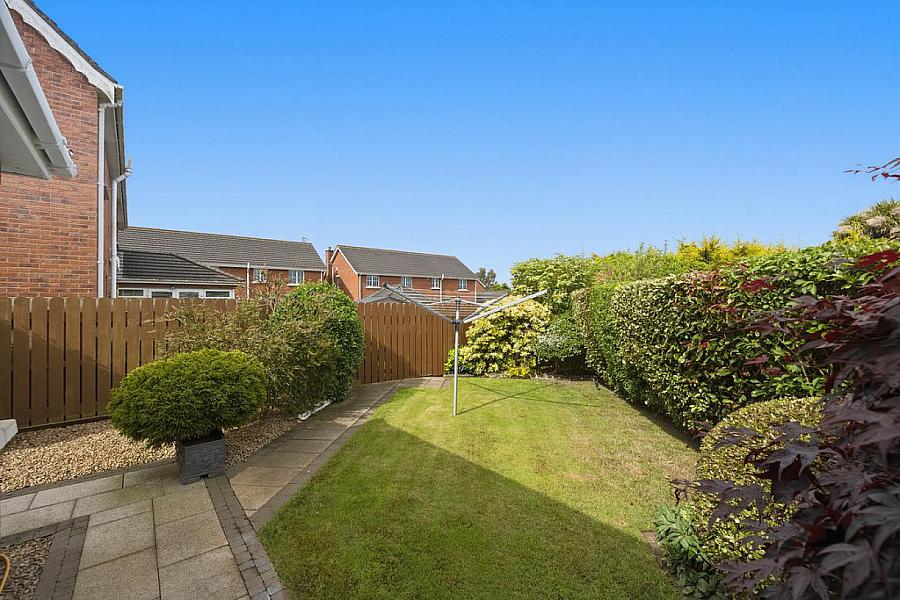 12 Ballycrochan Avenue