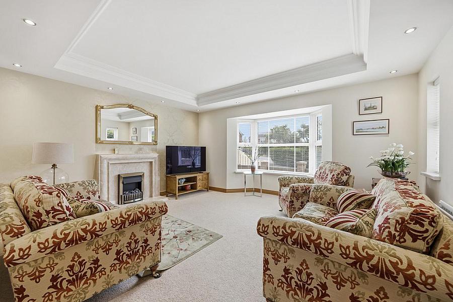 12 Ballycrochan Avenue