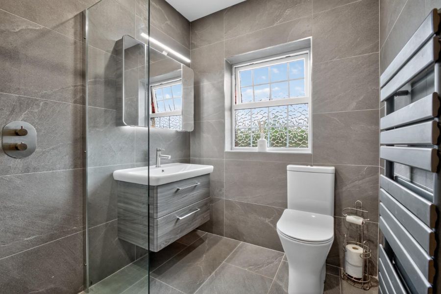 12 Ballyleagry Road