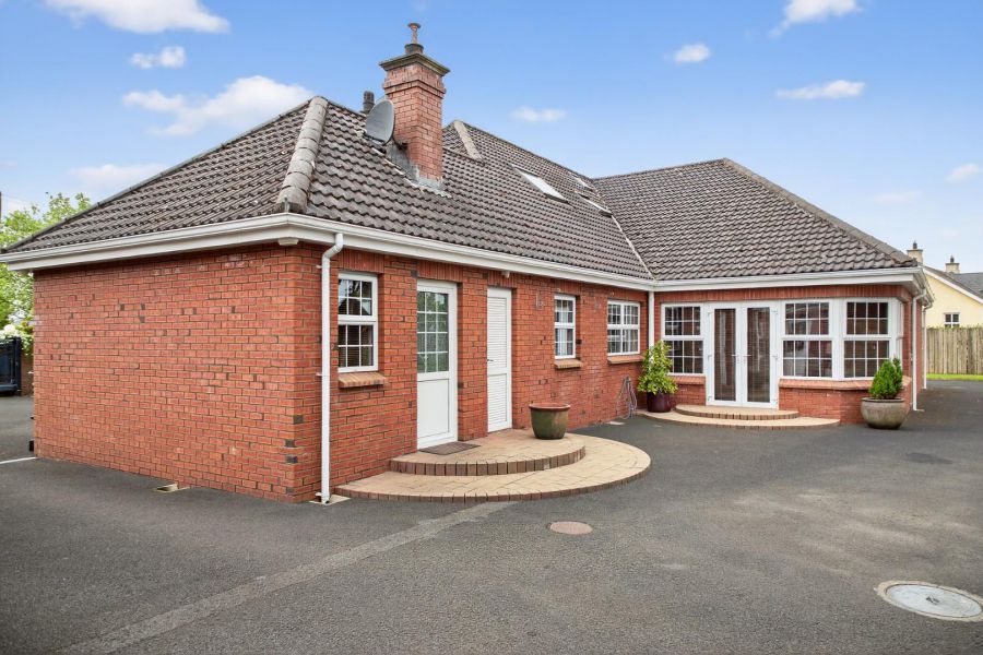 12 Ballyleagry Road
