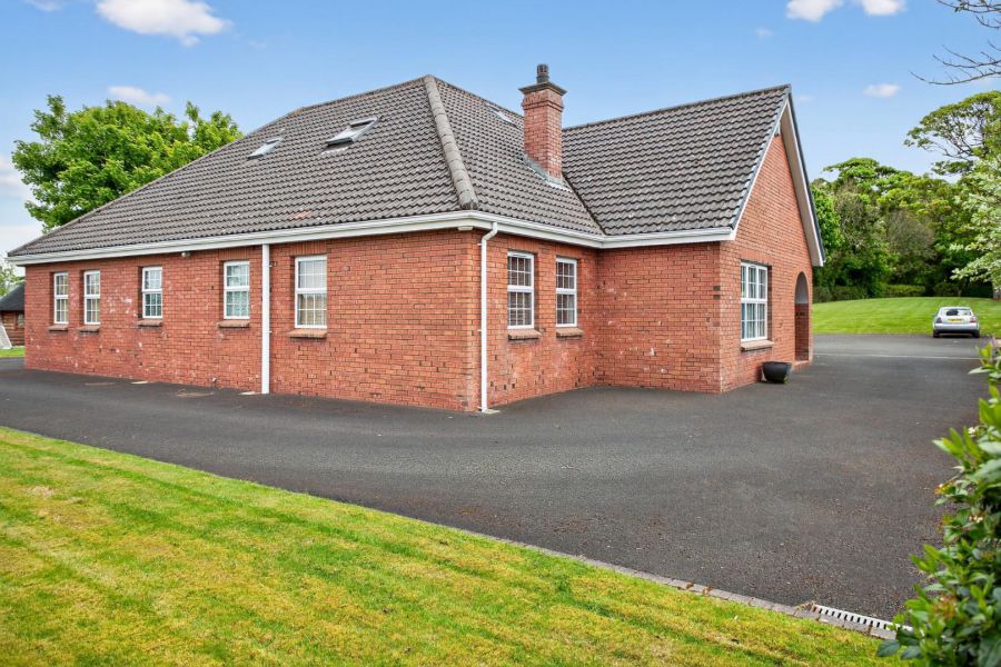 12 Ballyleagry Road