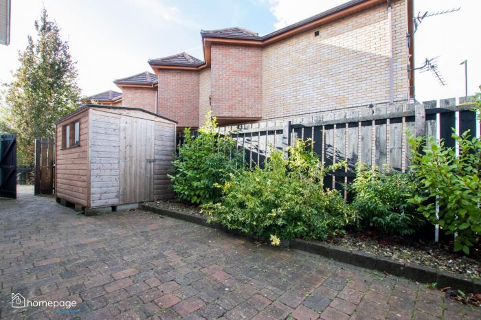 4 Boucher Close