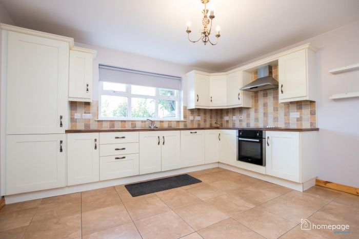 4 Boucher Close 4 Boucher Close