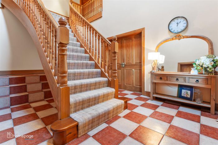 42 Lower Ballyartan Road