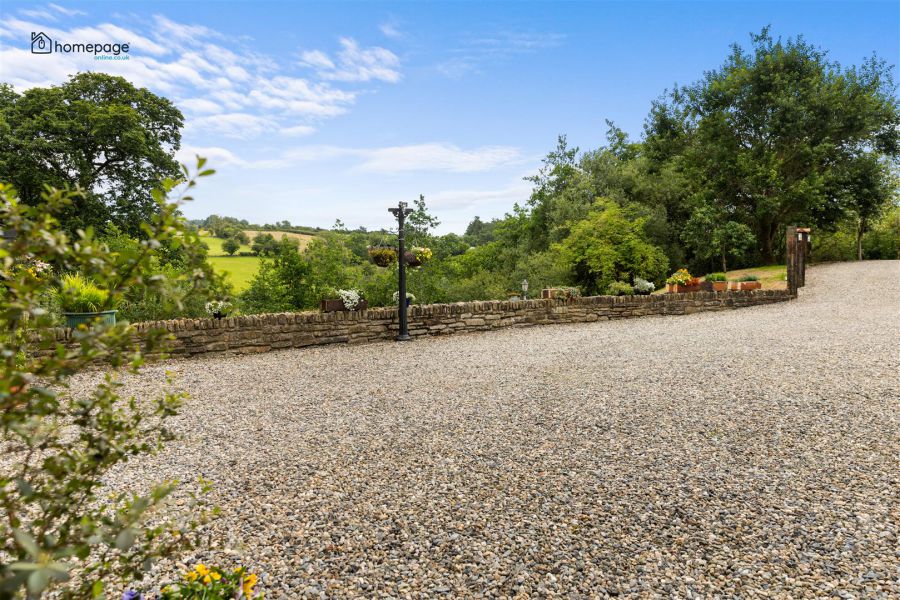 71 Lower Ballyartan Road