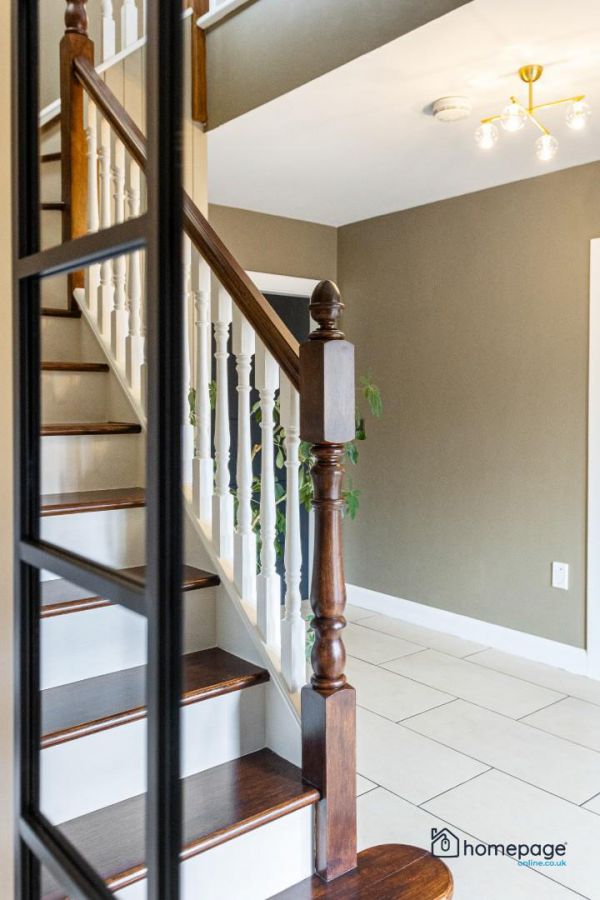 24 Briar Hill