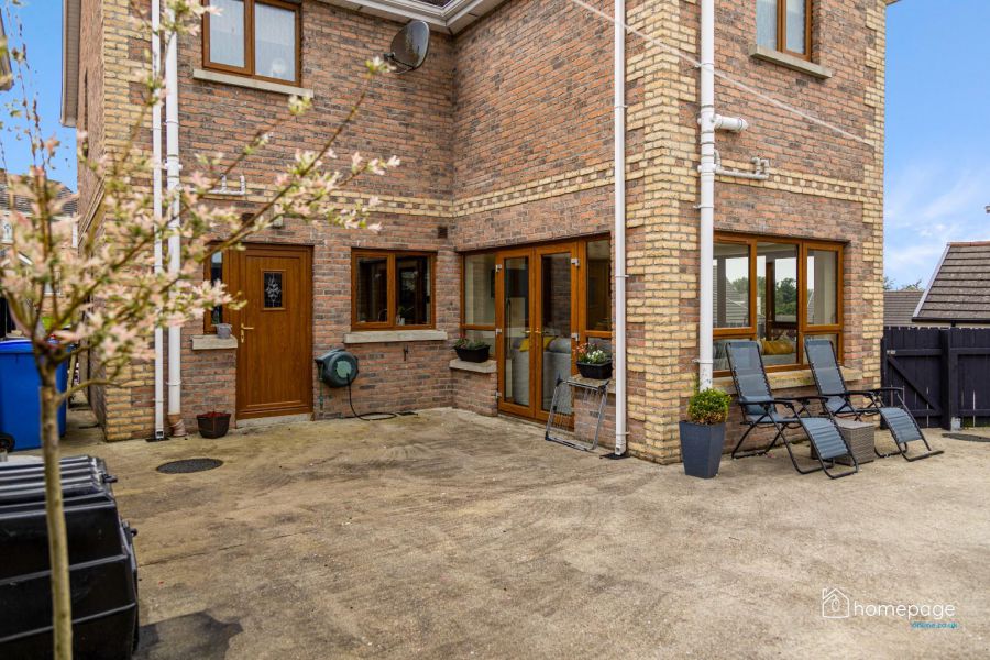 24 Briar Hill