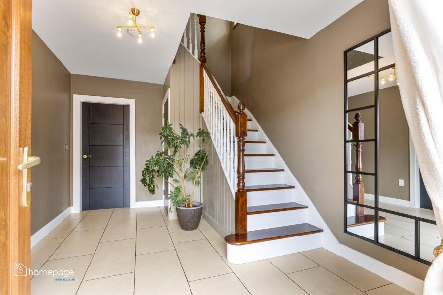 24 Briar Hill