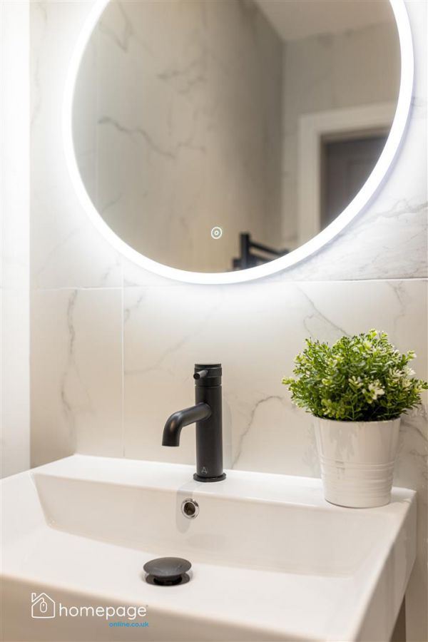 Apartment 5 , 6 Kerr Street